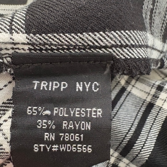 Tripp NYC- Punk Plaid Buckle Skirt - Picture 6 of 7